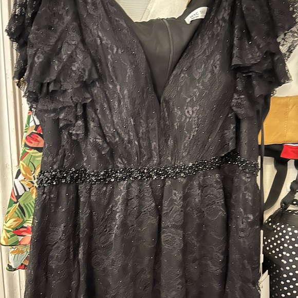 Macduggal black lace cocktail formal dress size 20w NWT - Picture 3 of 8